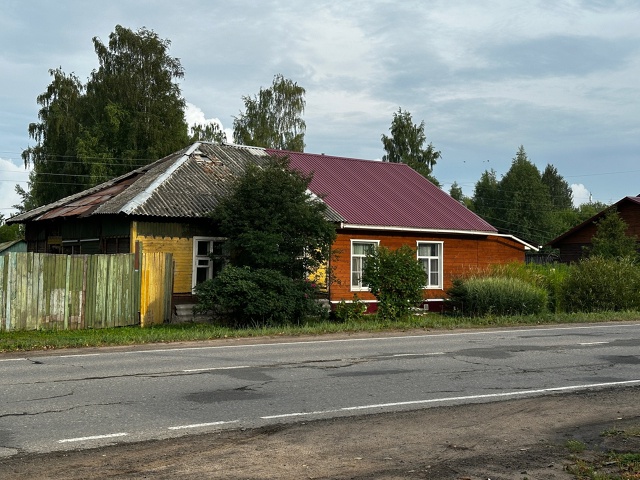 Вот он, небольшой нюанс, когда один дом на две семьи
#Я_...