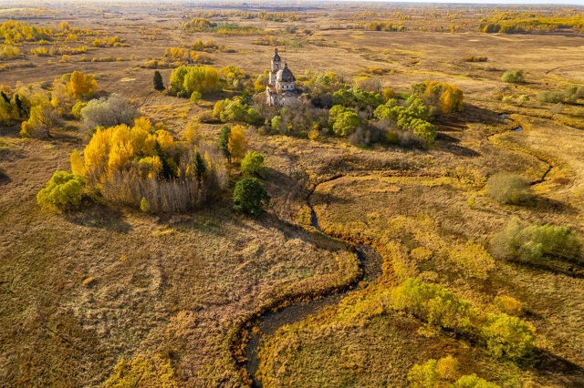 Осень, поля и заброшенная церковь ❤
📷 Сергей Чекалов