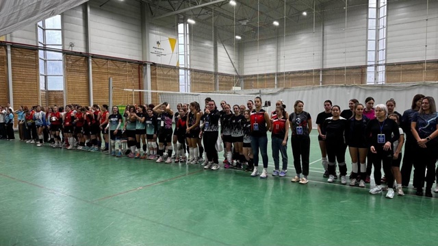 Вольчанки прошли в полуфинал турнира по волейболу!🔥
8...