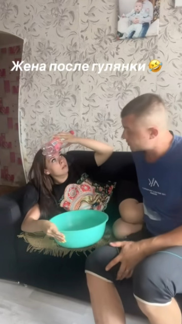 Пока девушки на рыбалке, мужики дома борщи варят