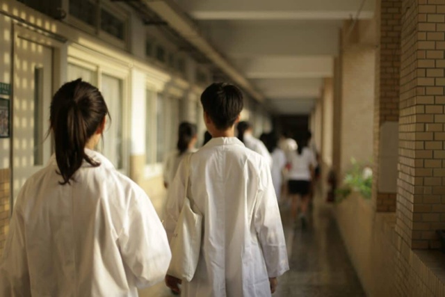 Всех бюджетных студентов-медиков России переведут на ?...