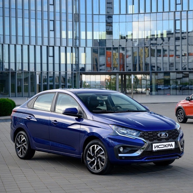 АвтоВАЗ объявил цены на новую LADA Iskra. Автомобиль будет ?...