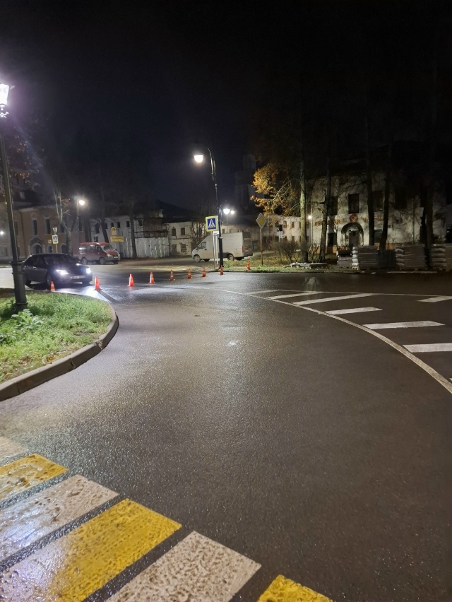 Добро пожаловать платным парковочным местам!😡
Проезд...