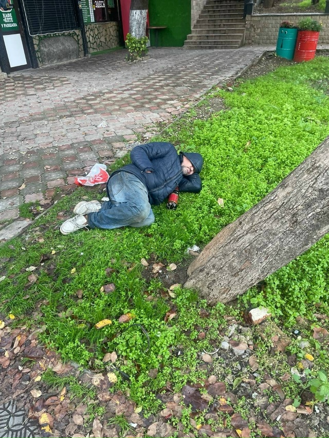 Караул! Люди, куда вообще обращаться? Ну сил нет уже эти...