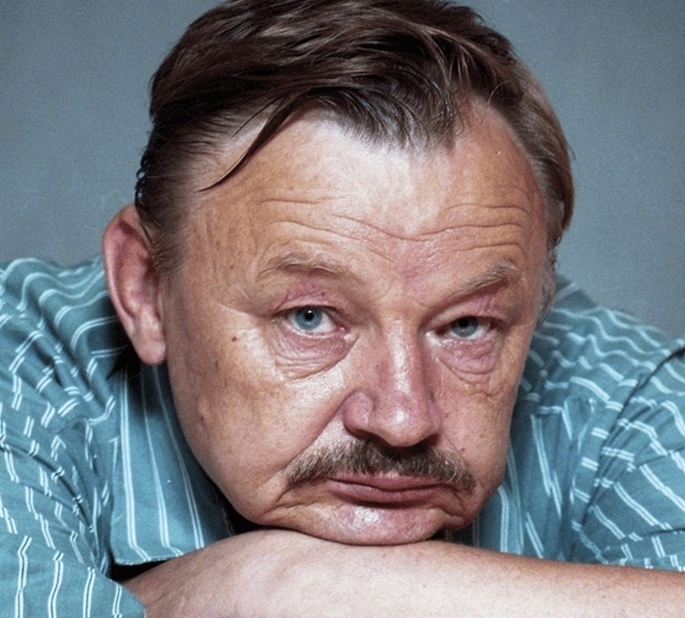 Михаил Иванович Кононов (1940-2007).
Помните актера?