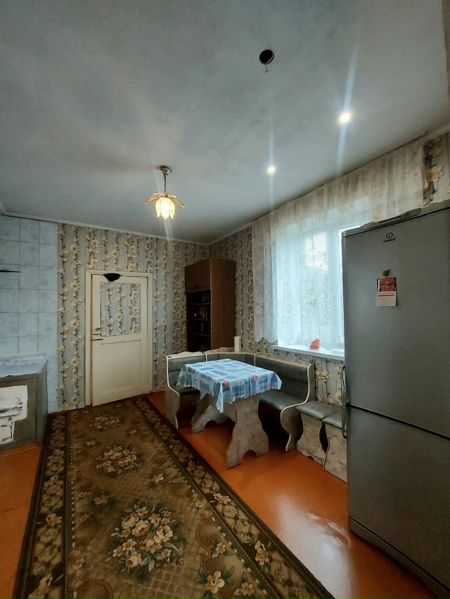 Продам дом в с. Климово. Площадь 65 кв м. Участок в собств...