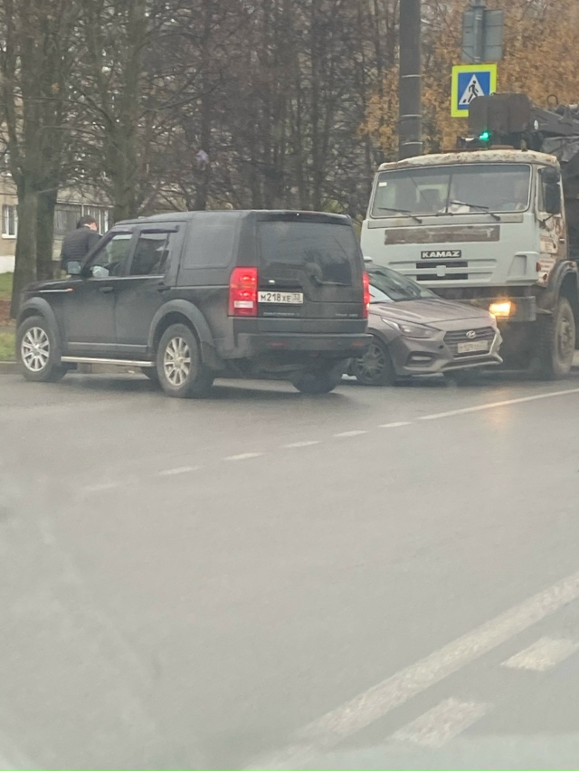 Нижка. Из ямы пробка