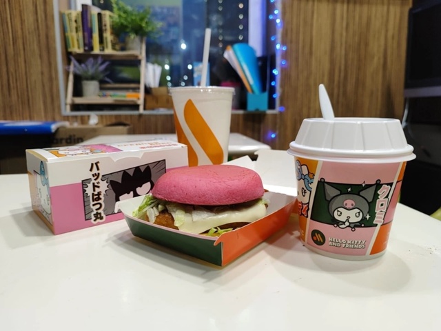 Подростки атакуют «Вкусно — и точка». Всё дело в розов?...