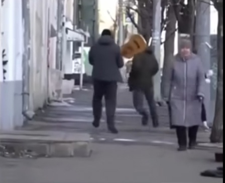 😅У одноногого музыканта на таком стрессе сразу нога о...
