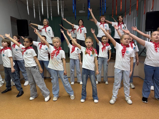 ? ПАРАД УСПЕХОВ прошел сегодня в лицее.
Лучшим лицеис...