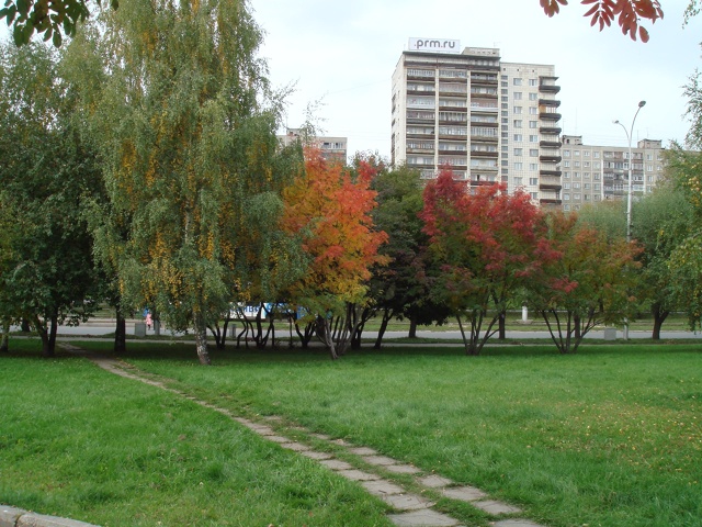 Эспланада, сентябрь 2008 г. Еще фонтан старый.