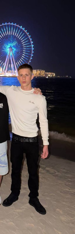 Госпади, какая невероятная деградация В 16 лет наркоман. Это что? Гарлем? Его отец ушел за хлебом и