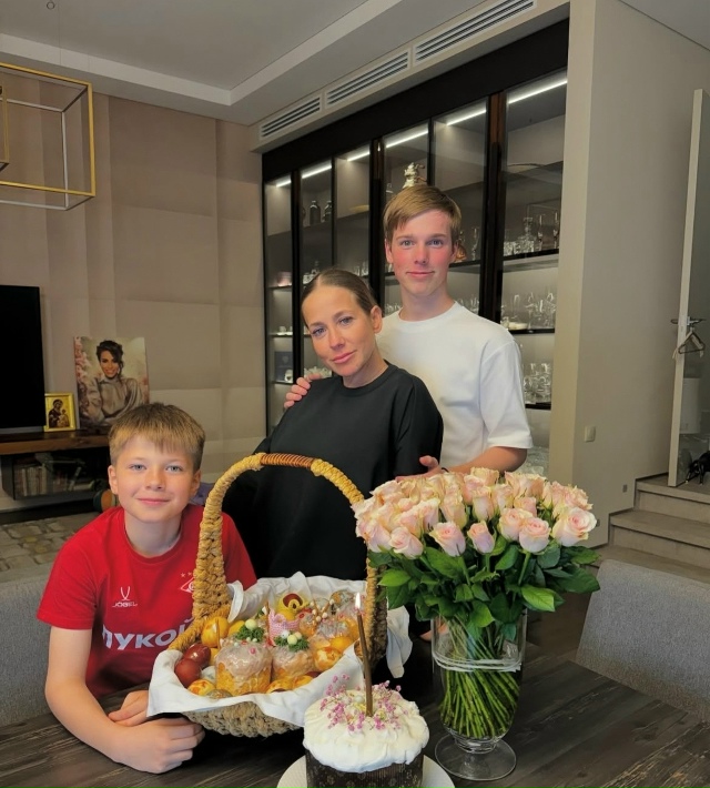 Директор Юлии Барановской прокомментировал её госпит?...