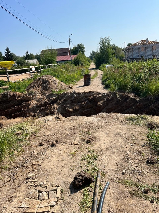 Добрый день. Мы проживаем на переулке Соловеновский. В ...