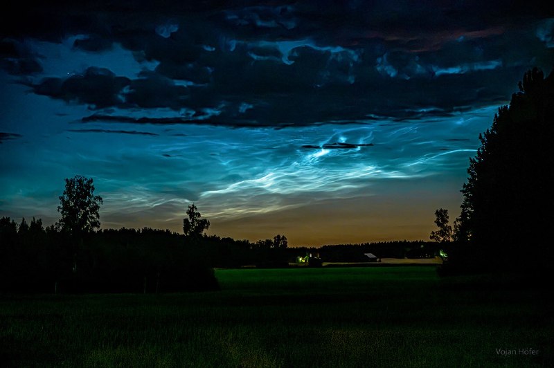 🌌 Ноктилюсцентные облака над Швецией