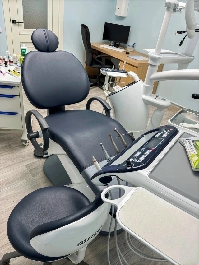 Скидка -50% на профессиональную гигиену полости рта за 1....