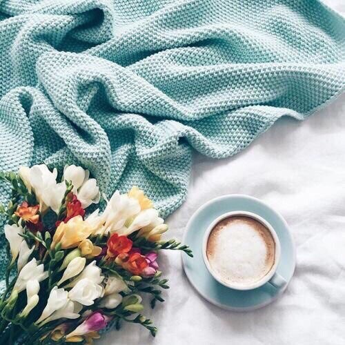 Мысленно сменить зиму на весну и влюбиться.
Эльчин Саф...