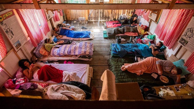 В Черногории начался чемпионат по лени. Участники долж...