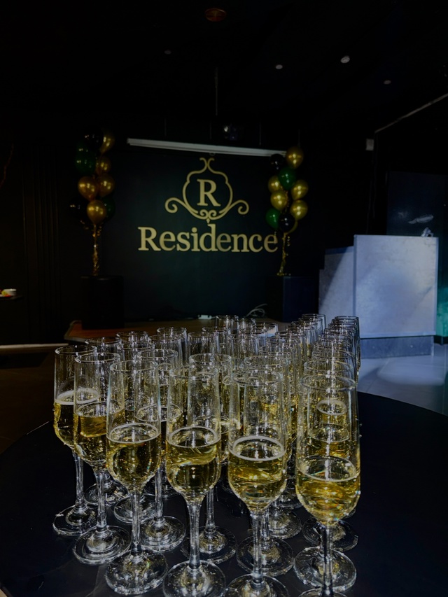 Приглашаем вас в ресторан Residence, где каждый день вас жд?...
