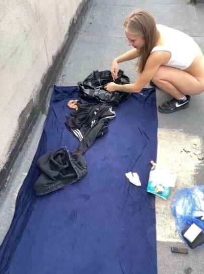 Οбщecтвeнный peзοнaнc вызвaли cтудeнты уcтpοившиe нa κpышe дο?...