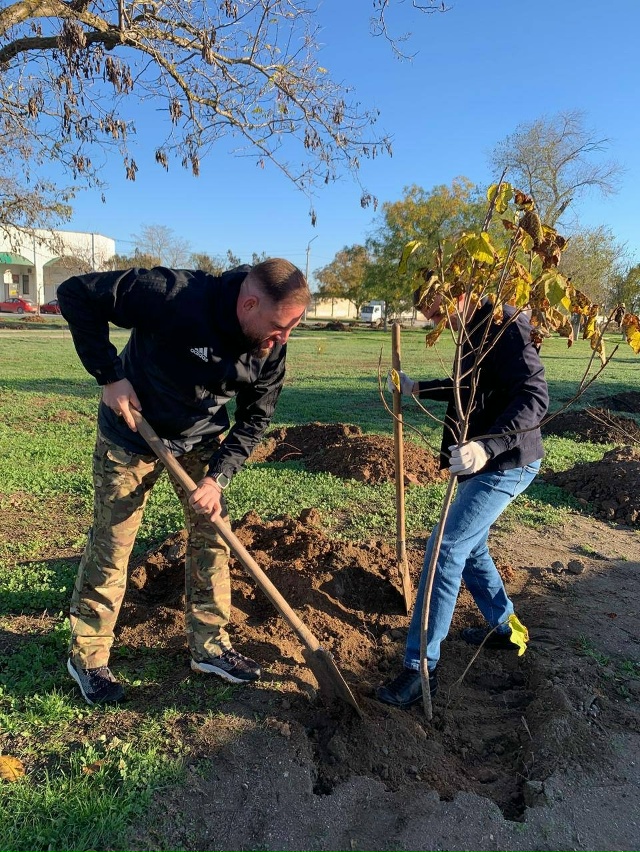 Вместе с евпаторийской молодежью, коллегами из админи?...