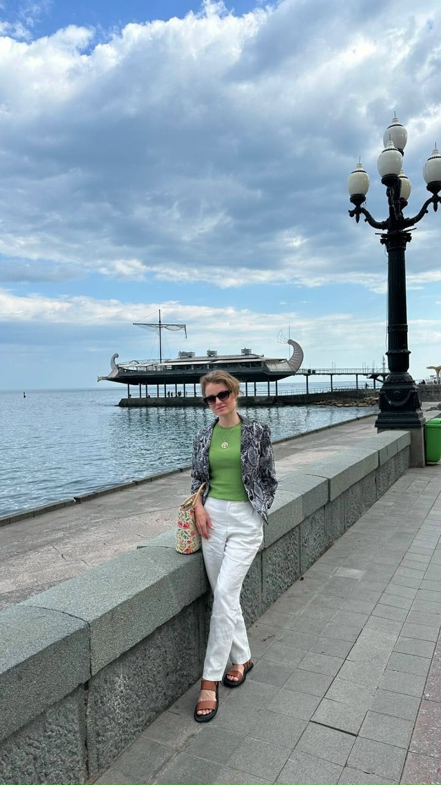 Всем всё возвращают !И кольца и серьги и детские побрек...