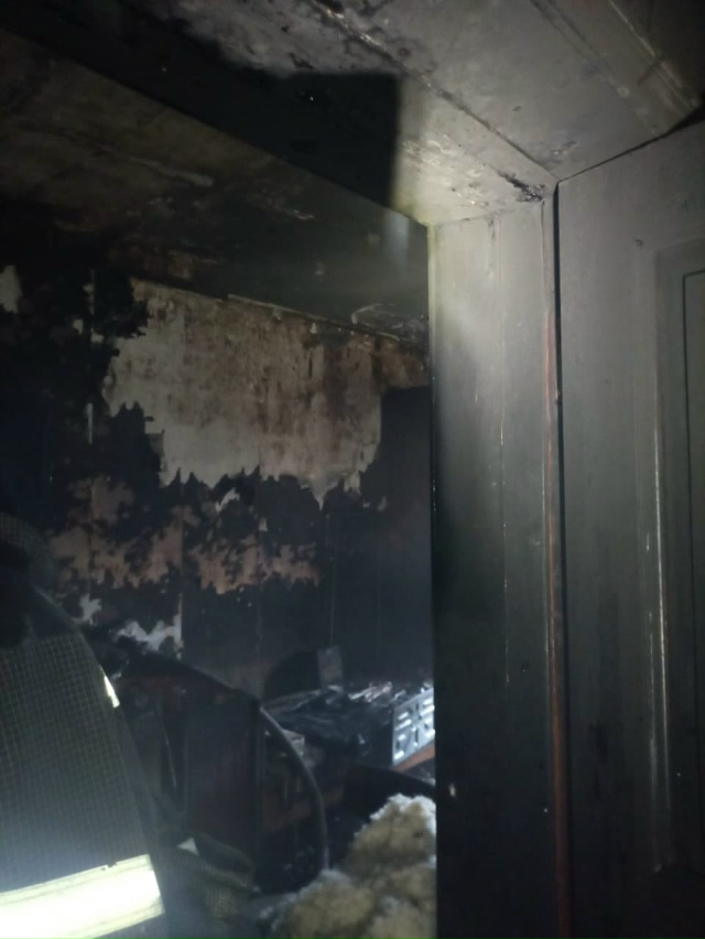 ?При пожаре в Салавате пострадал человек?
В третьем...