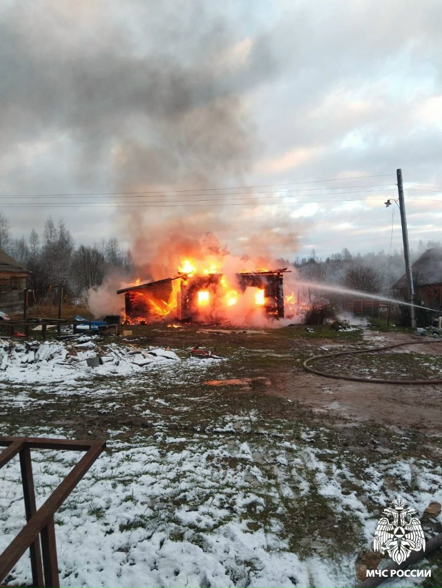 В Переславском округе сгорел дом из-за печи
В деревне ...