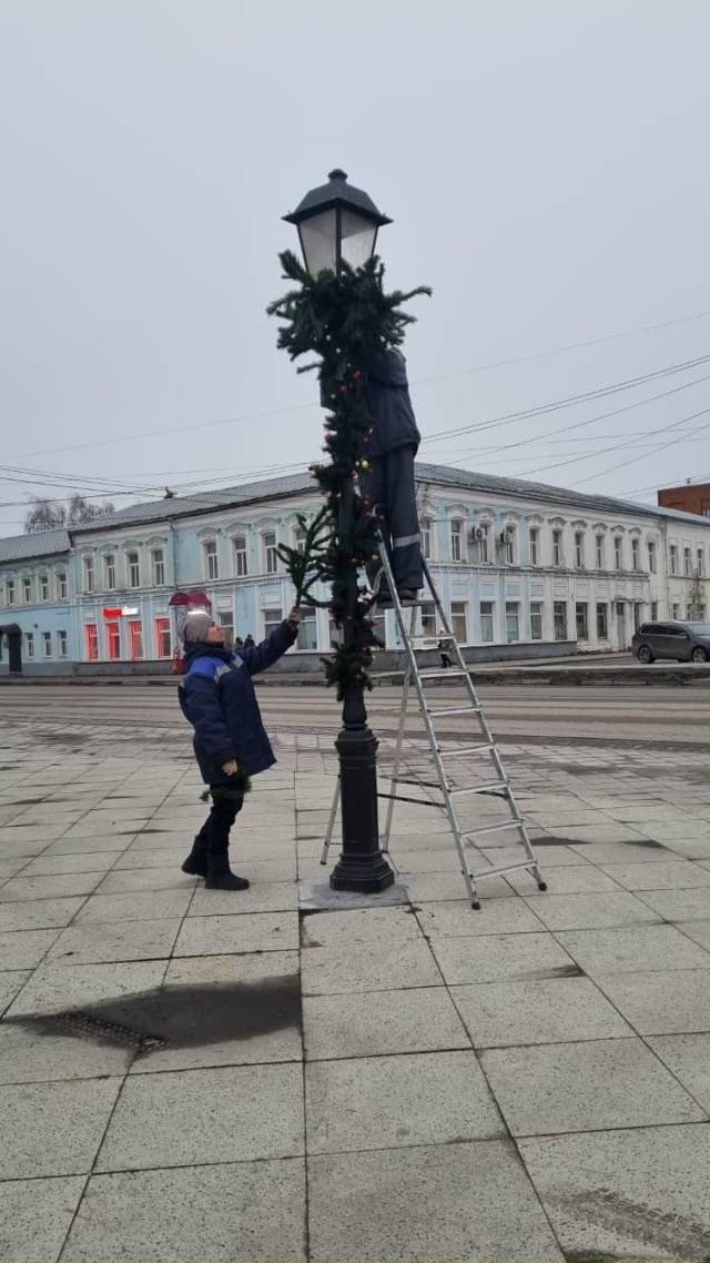 Коломна наряжается к Новому году 🎇
В Коломне не ути...