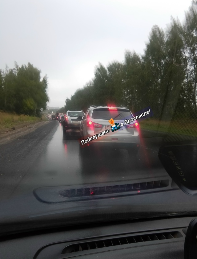 С Климовских снова пробка, сделайте что-нибудь со свет?...