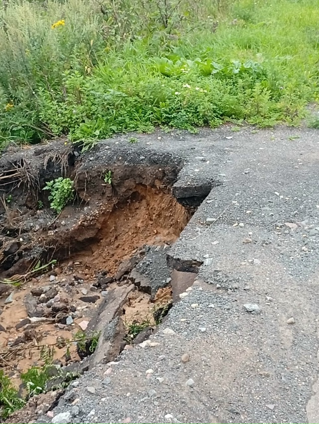 Здравствуйте! Может кто нибудь из ответственных за дор...