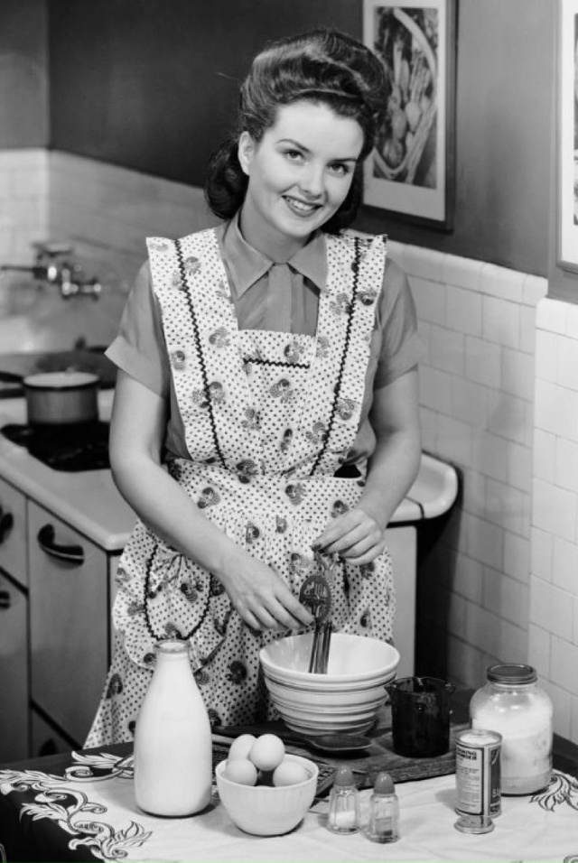 Какая женщина притягивает мужчин, как магнит?
-Какая с?...