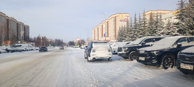 Хочется обратить внимание на то, как дорогие машины с к...