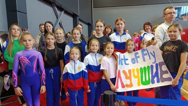 💥ИСКУССТВО ЛЕТАТЬ, РАДОСТЬ ДАРИТЬ...
И ВОСХИЩАТЬ, НА В?...