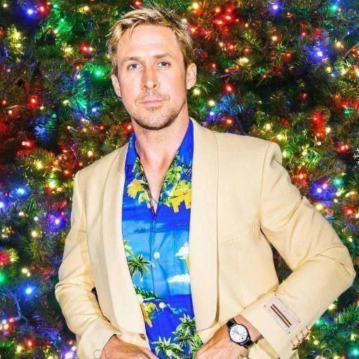 Разбираем новогодние аватарки к 2026 году.