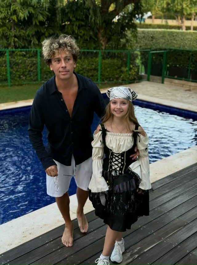 Иноагент Галкин опубликовал свежие фотографии с 12-лет?...