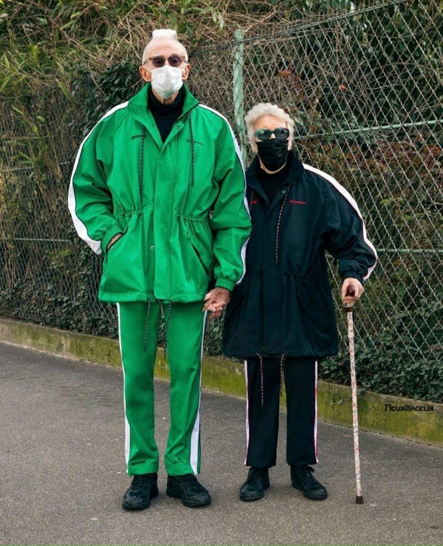 Если старость, то только такая!
Эта парочка точно не см...