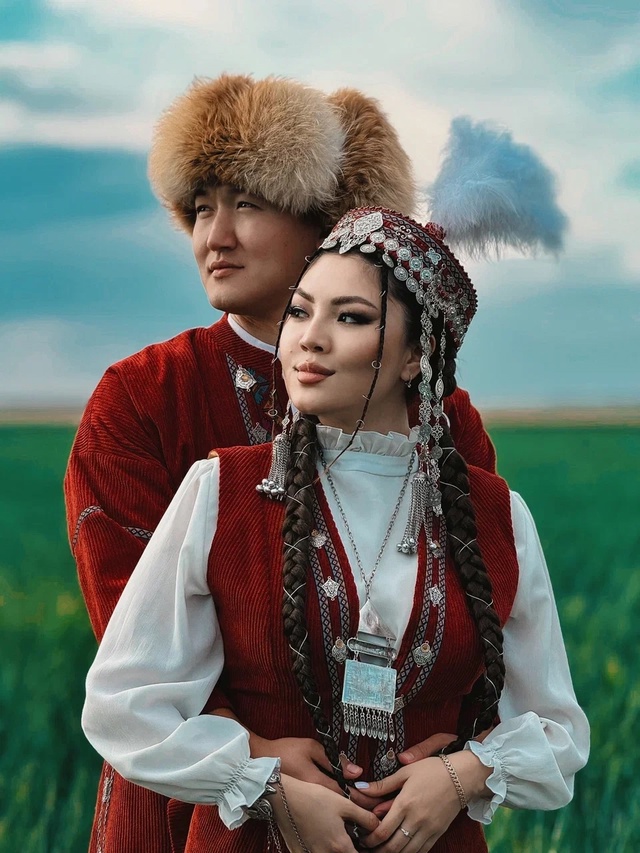 Прокат национальной одежды
На годик
Кыз узату
Лав ст?...