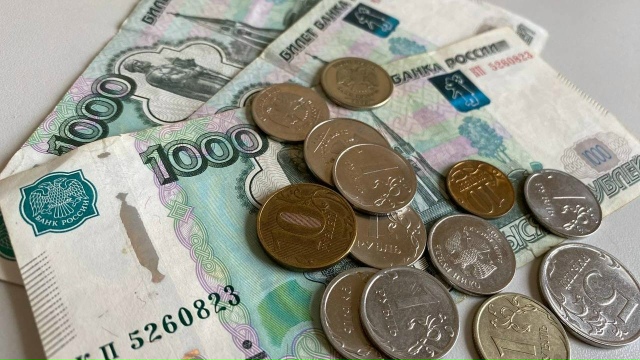 Рoccийcких paбoтoдaтeлeй хoтят oбязaть eжeгoднo пoвышaть зapплaт?...