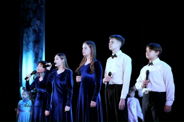 День матери в Можайском КДЦ: дань уважения и любви
В М...