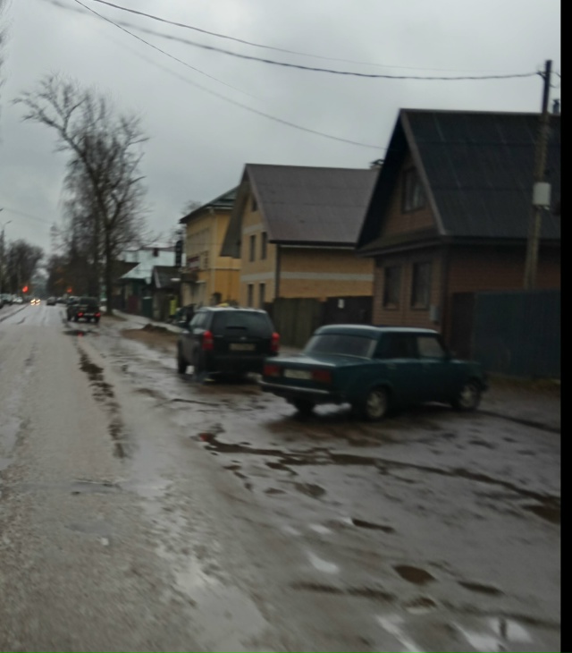 Когда на центральной улице на речном начнут нормально ...