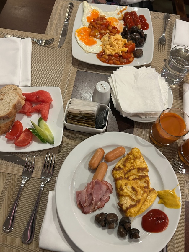 Кушаем и выезжаем в Москву ?