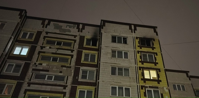 На улице Грибоедова, дом 13 сегодня (29.11.25) сгорела трёшк...