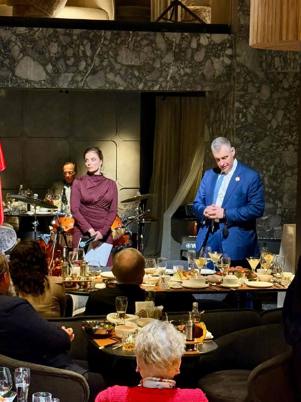 В Москве на месте магазина New Balance на Тверской открылся ещё один ресторан северокорейской кухни