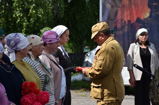 В Дуванском районе состоялся прощальный митинг Ульку?...