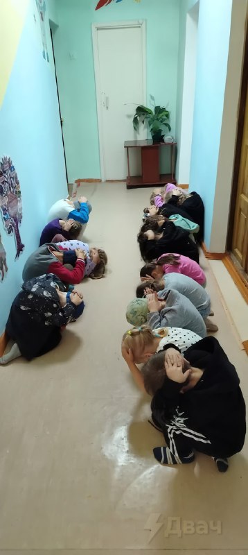 В российских детсадах 18-19 августа проходят антитеррористические учения с участием детей
Воспитанн