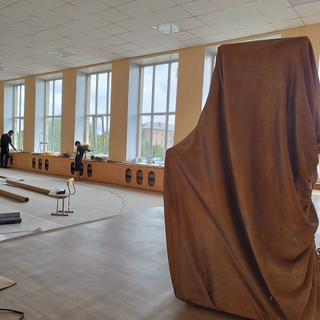 🏫 В школе №42 Копейска полным ходом идёт капитальный р...
