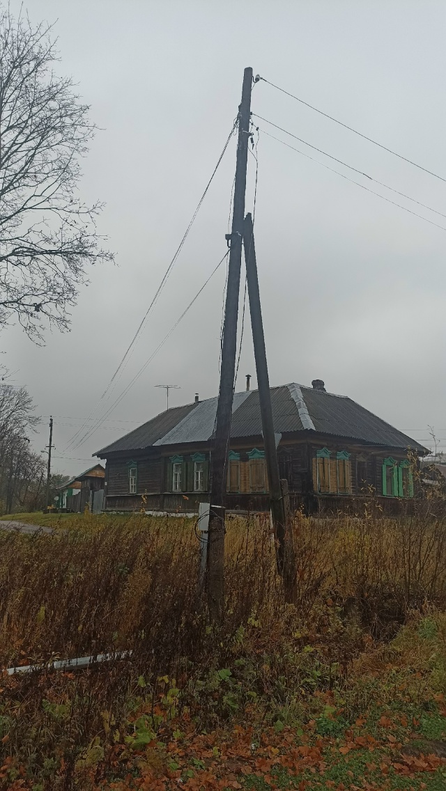 Хочу обратиться к службе, которая занимается освещени?...