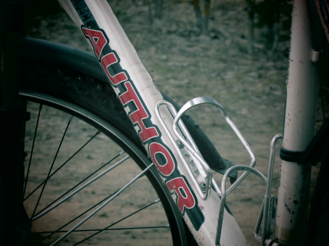 Доброго утра всем. А подскажите, есть ли сейчас в полик?...