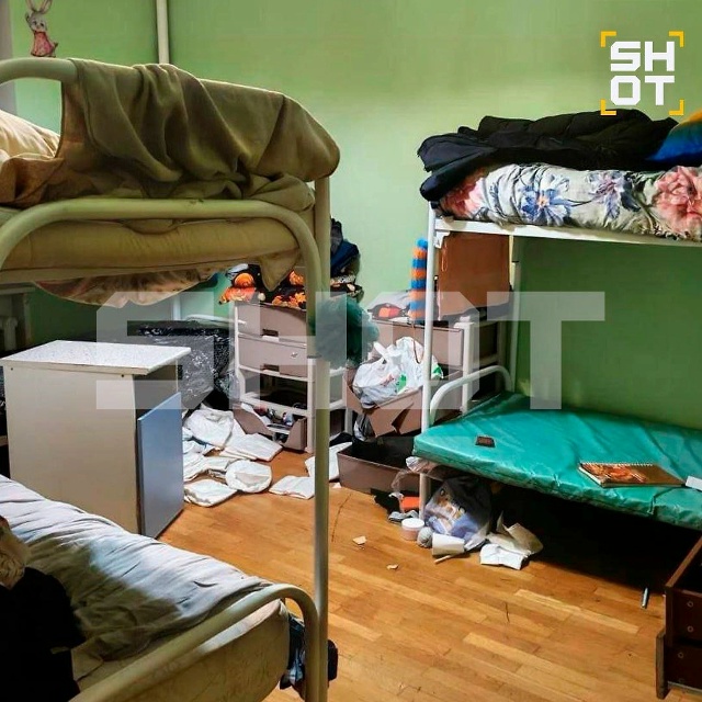 Десятки подростков насильно удерживали и избивали в п?...